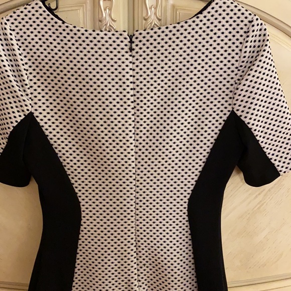 BCBG- Paris size 6 black and white mini dress - Picture 6 of 6